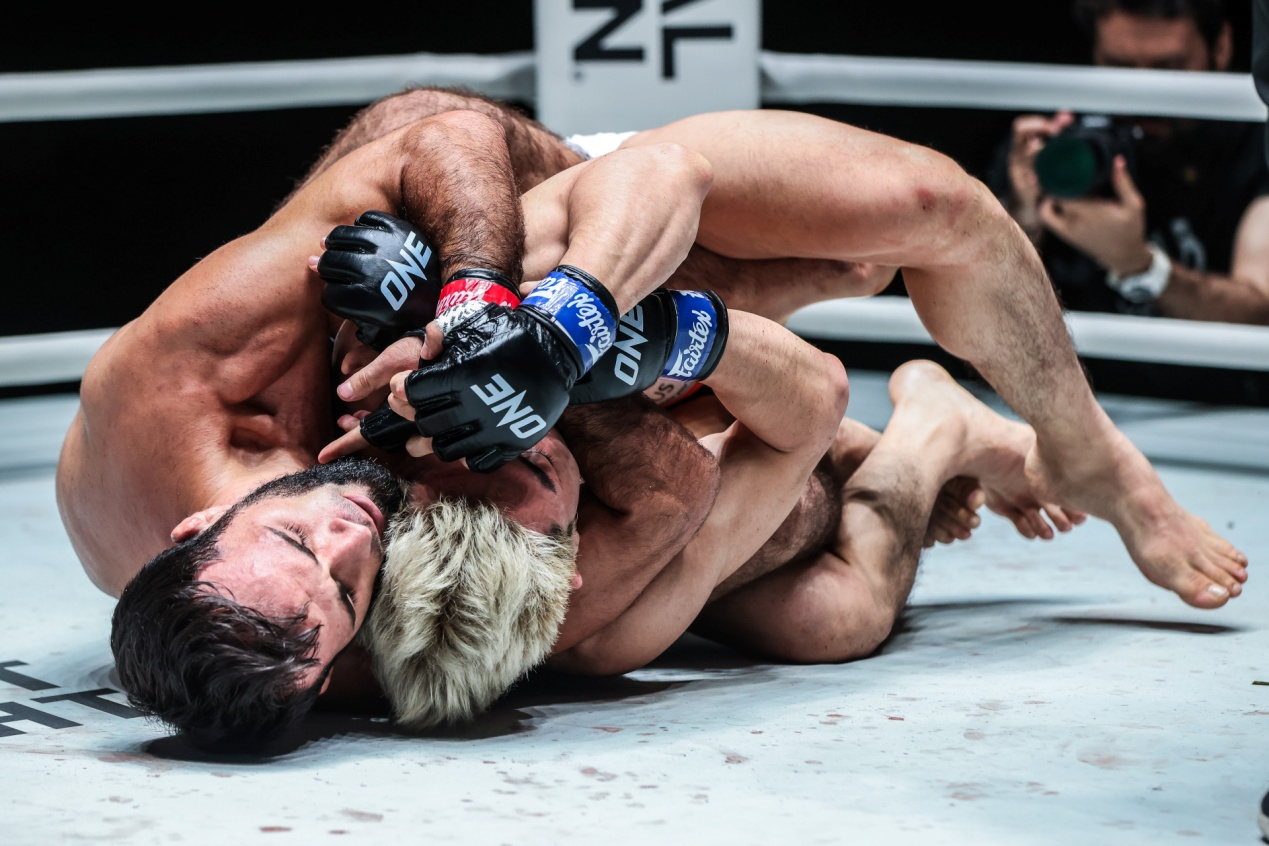 勒姆尼茨逆袭成功，击败对手引关注(awarenessoftransport)