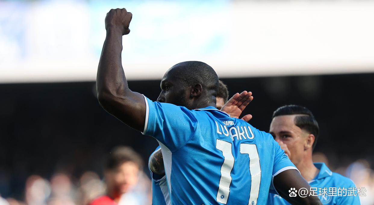 关于那不勒斯主场困难获胜，保持领先优势的信息